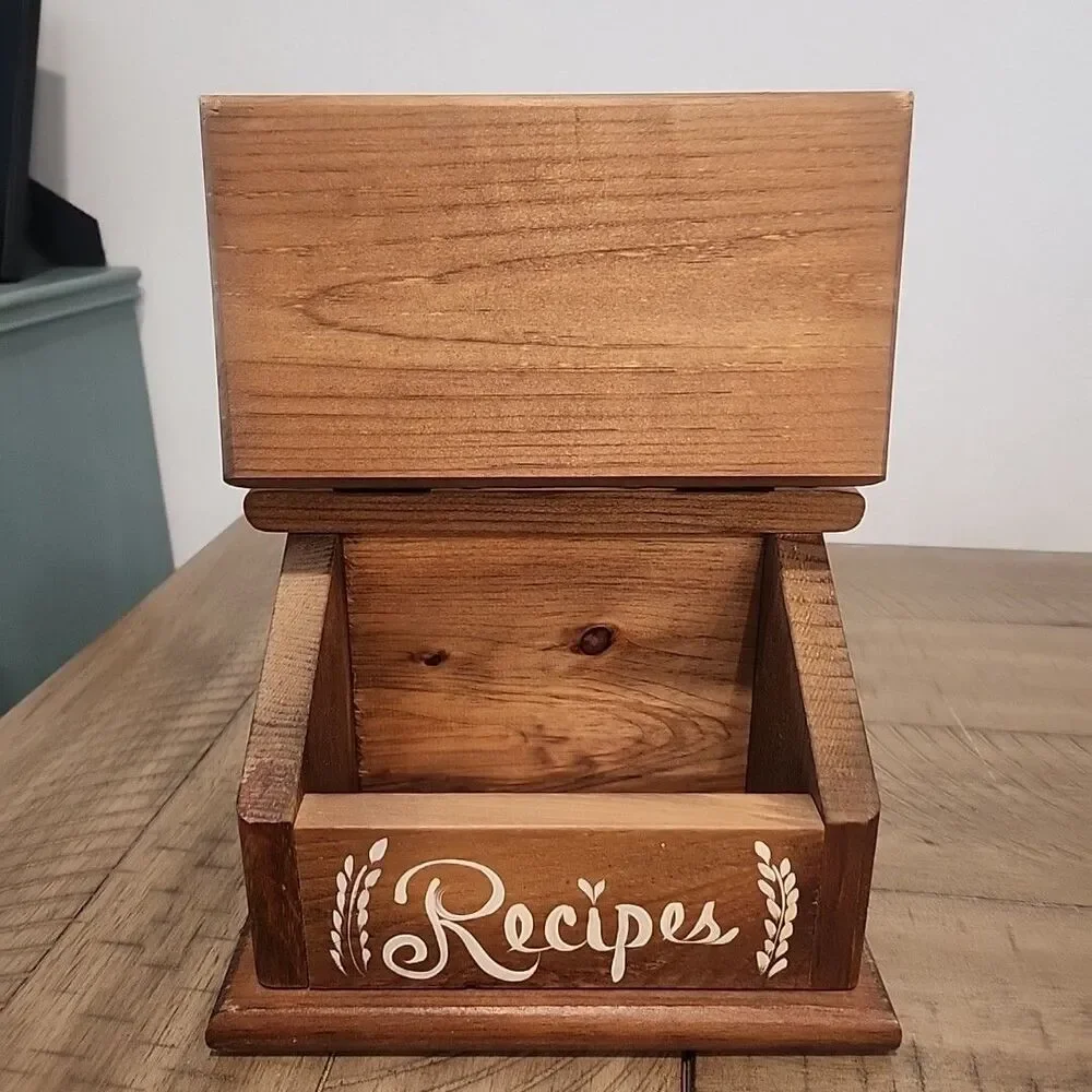 Vtg Wood Recipe file Box Handpainted Bunny Rabbits and Daisy Flowers Retro Decor